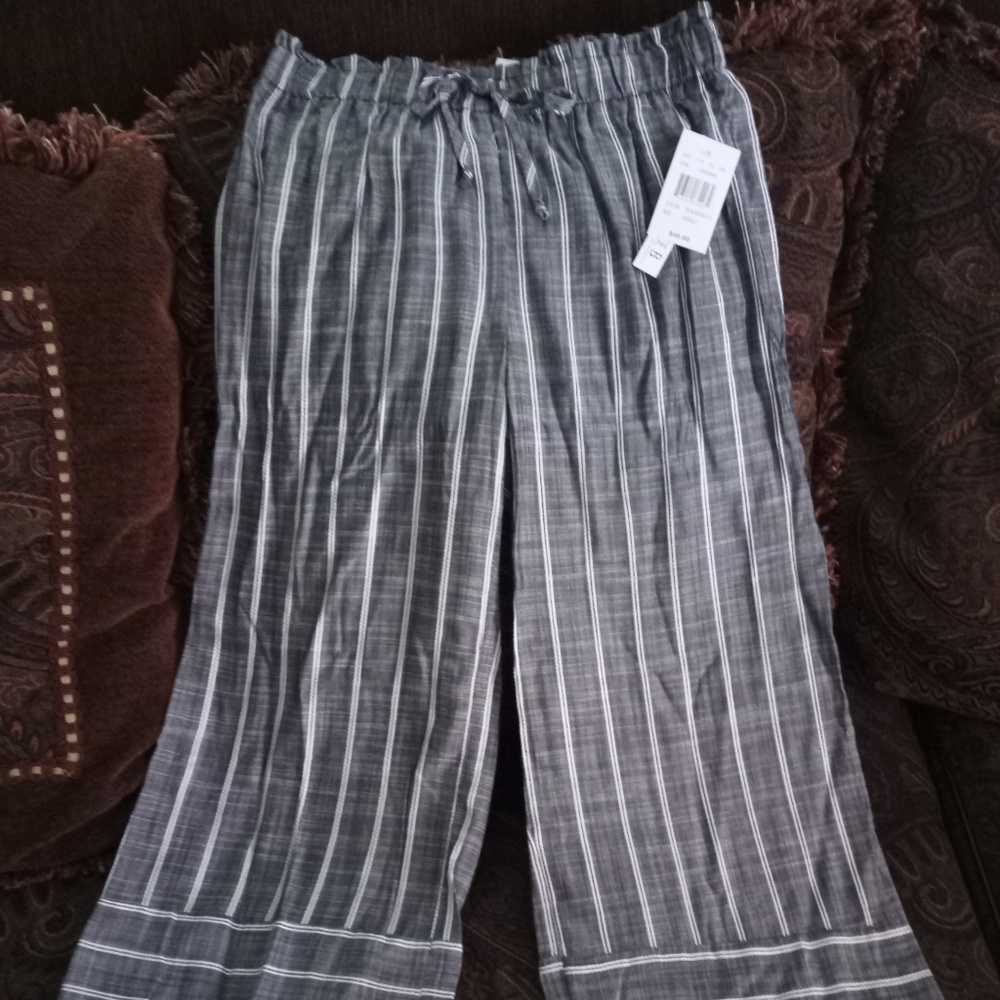 Joe B black/white pants.